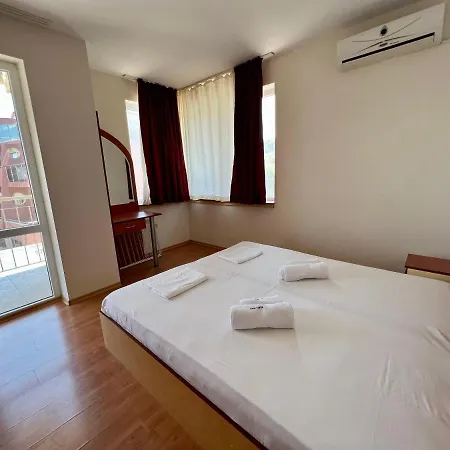 Private One-bedroom With Balcony In By Flat Mаnаger Apartamento Sozopol